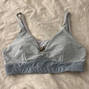 OUTDOOR VOICES grey and pink sports bra